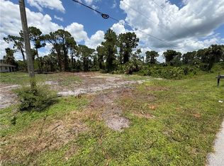 3734 Kemper St, Fort Myers, FL 33905