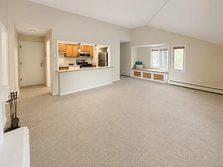 1 Talcott Ridge Rd #B4 — Photo 7