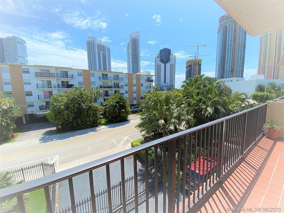 1st image of 250 181st Dr APT 202