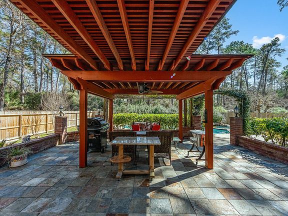 4th image of 30 Eagle Rock Pl