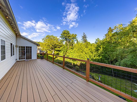 2nd image of 4694 Rolling Meadows Dr