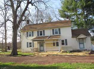 102 Perryville Rd, Pittstown, NJ 08867