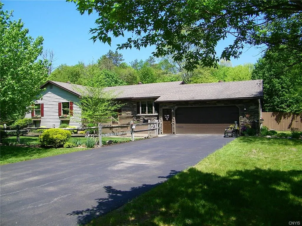 9367 Elpis Rd photo 1