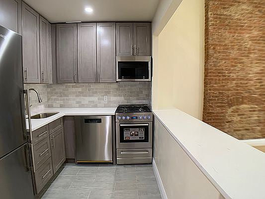 1st image of 250 W 102nd St APT 2A