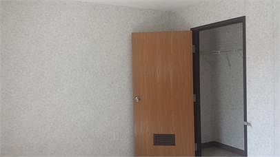 Building Photo 3