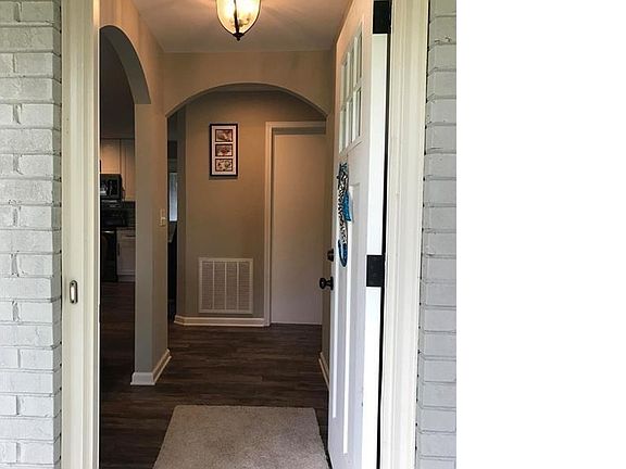 2nd image of 4 Beechwood Dr