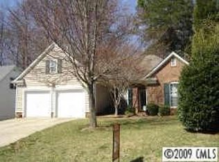 6127 Carriage Oaks Dr, Charlotte, NC 28262