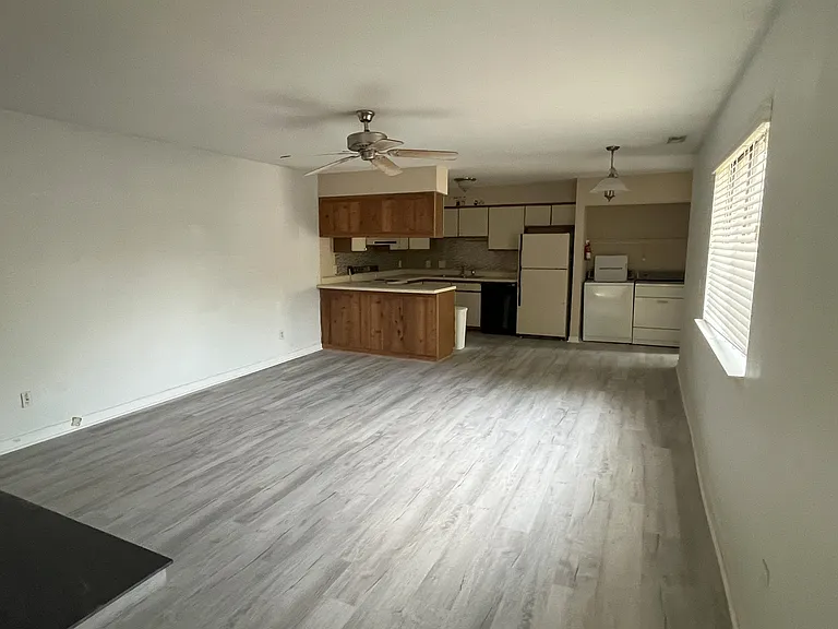 279 Summerwalk Cir — Photo 8