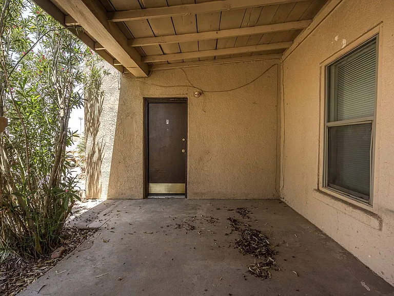 801 Van Patten Ave — Photo 2