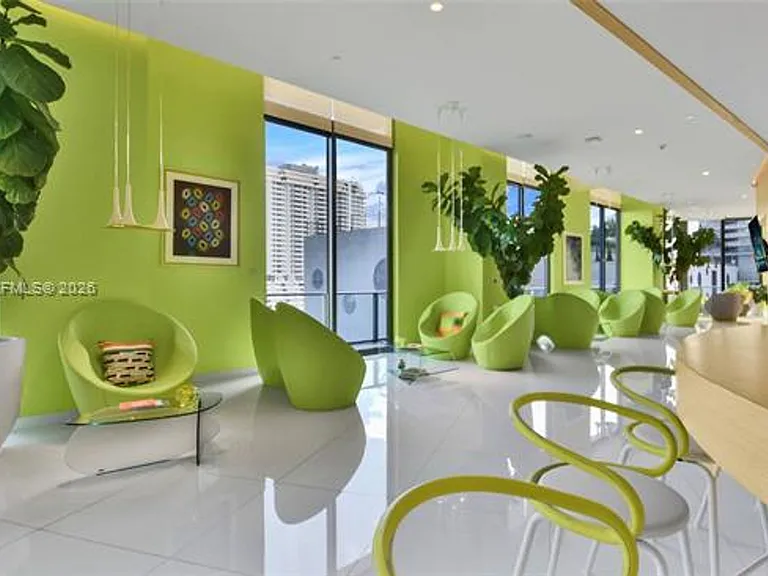 501 NE 31st St #Penthouse 4302 — Photo 28