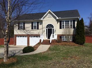 3947 Hickswood Forest Ct, High Point, NC 27265