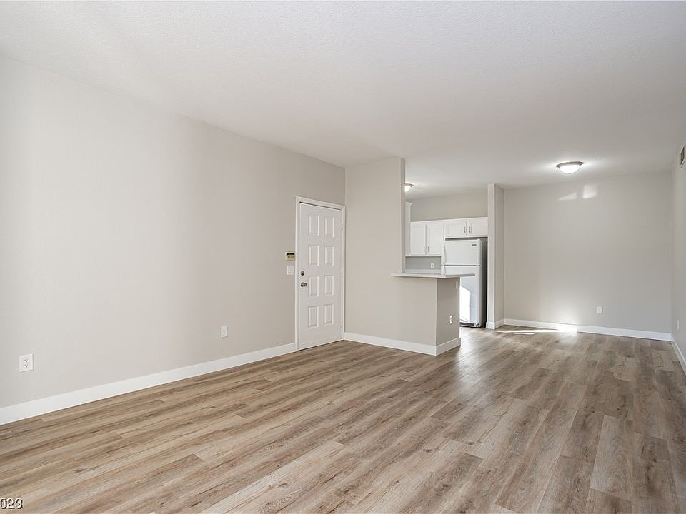 1st image of 1830 N Buffalo Dr Unit 1039