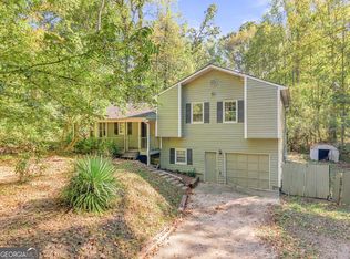 615 Charity Ln SW, Mableton, GA 30126