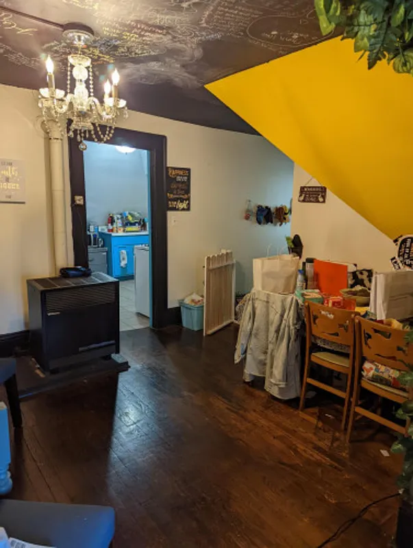 1 bed, 1.0 bath, $995 — Photo 3