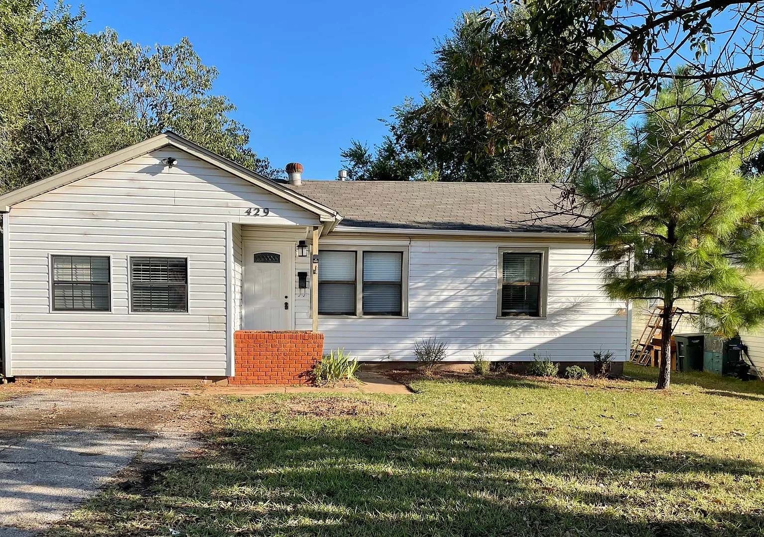 Cute 3 bed 2 bath in the hear of Edmond!! — Photo 1