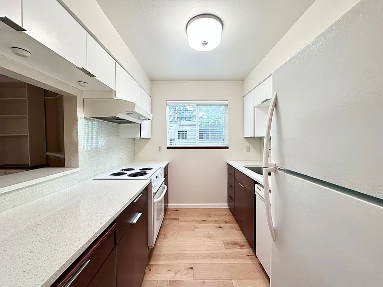 15938 Quarry Rd #5A — Photo 10