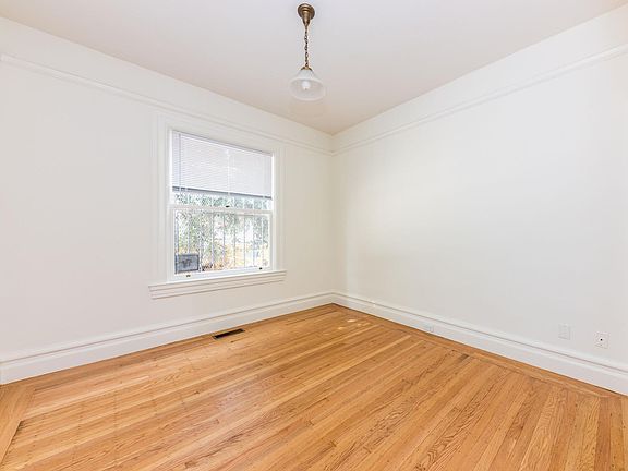 5th image of 642 Central Ave #1