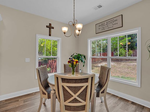 5th image of 114 Ashley Hall Rd