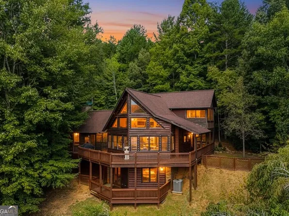 153 Beavers Cv, Morganton, GA 30560