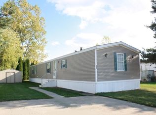 335 Hidden Pine Rd, Flint, MI 48506