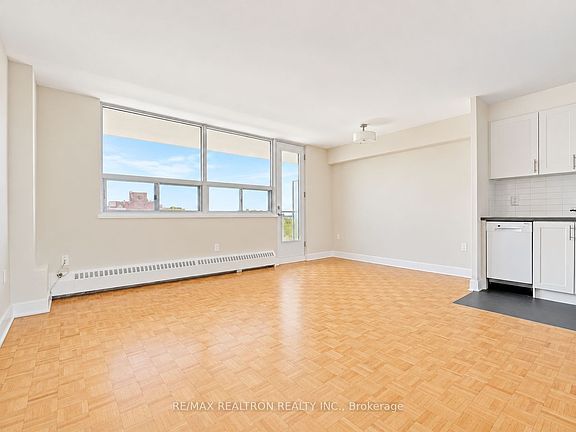2nd image of 1500 Bathurst St #1004
