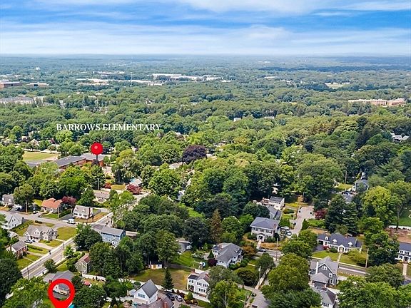 4th image of 37 Fremont St