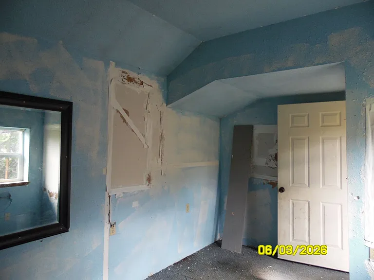 697 W 13th St — Photo 23