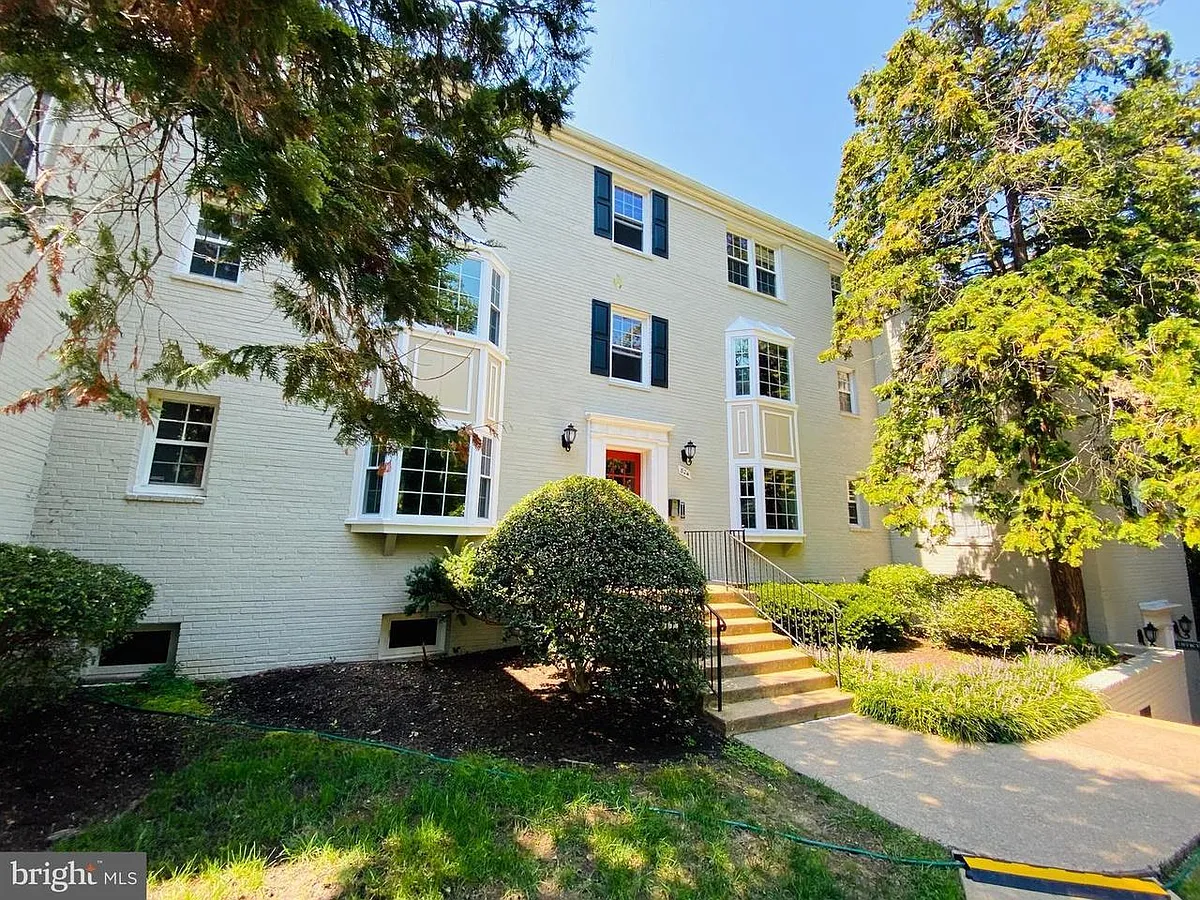 Building Photo - 824 S Arlington Mill Dr #202