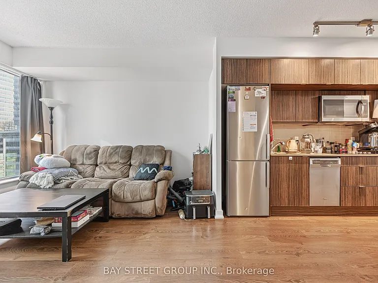 10 York St #1002 — Photo 26