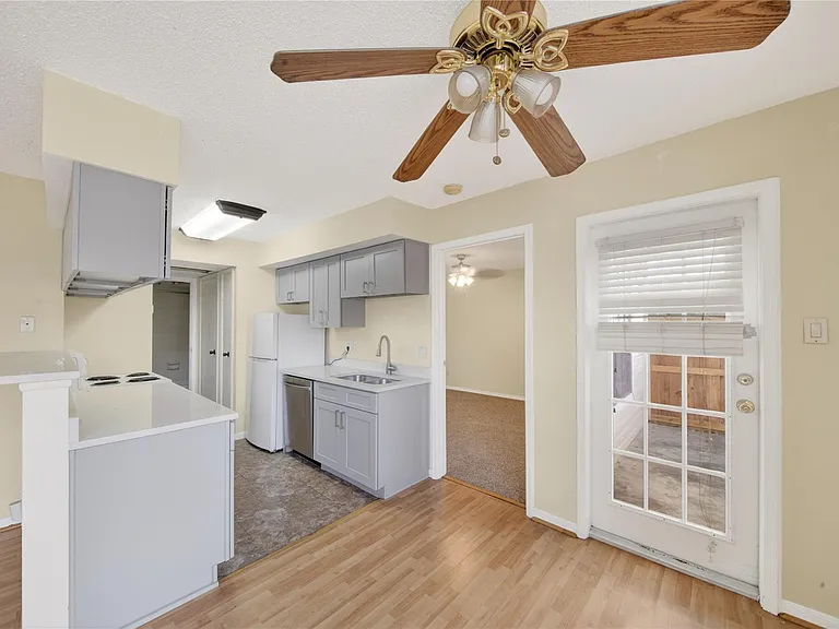 2750 Holly Hall St #1706 — Photo 8