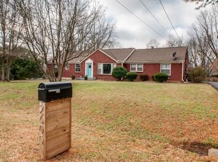 2605 Shadow Ln, Nashville, TN 37216