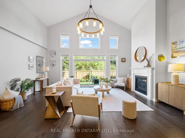 11 Howard Williams Ct, Uxbridge, ON L9P 0R2