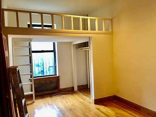 Rented by Bond New York | media 24