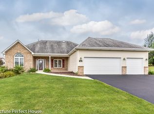 244 Windham Cir, Yorkville, IL