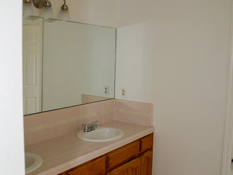 1800 Nora Dr — Photo 19