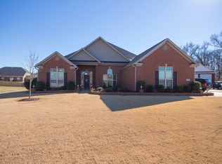 103 Chattooga Pl, New Market, AL 35761