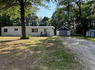 75 Lincolnville Rd, Belmont, ME 04952