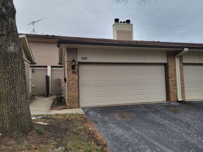 888 Swan Blvd, Deerfield, IL, 60015