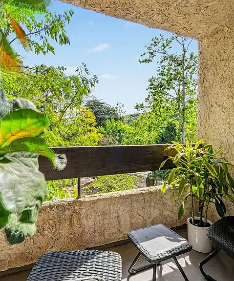2700 Cahuenga Blvd #1203 — Photo 9
