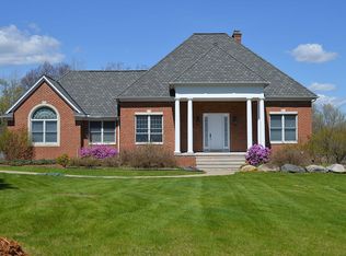 69461 Slating Ln, Romeo, MI 48065