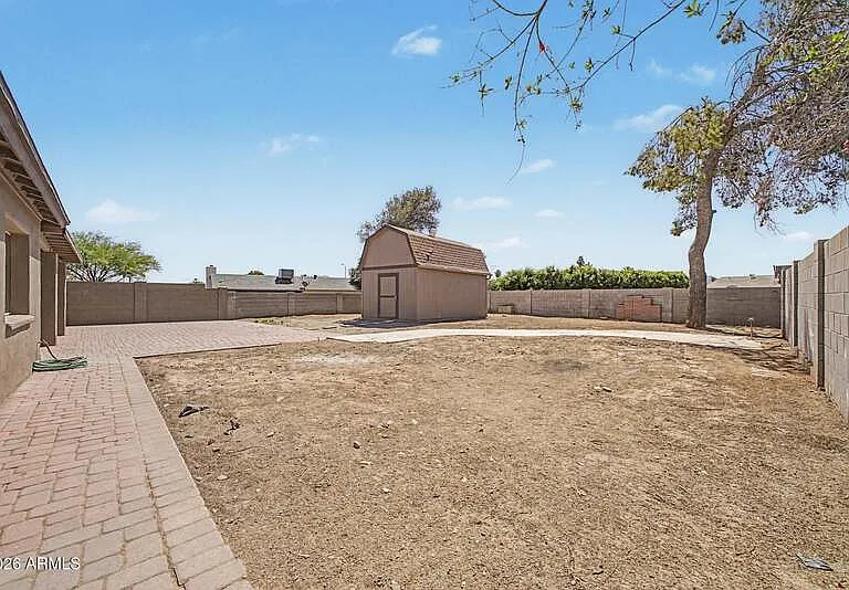 2601 E Dahlia Dr — Photo 29