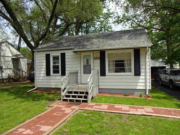 3132 15th St, Rockford, IL 61109