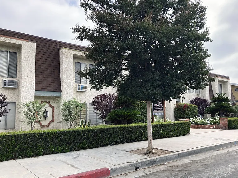 Collins Hacienda — Photo 6