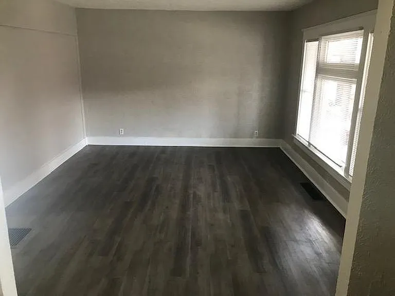815 Dawson St #1 — Photo 3