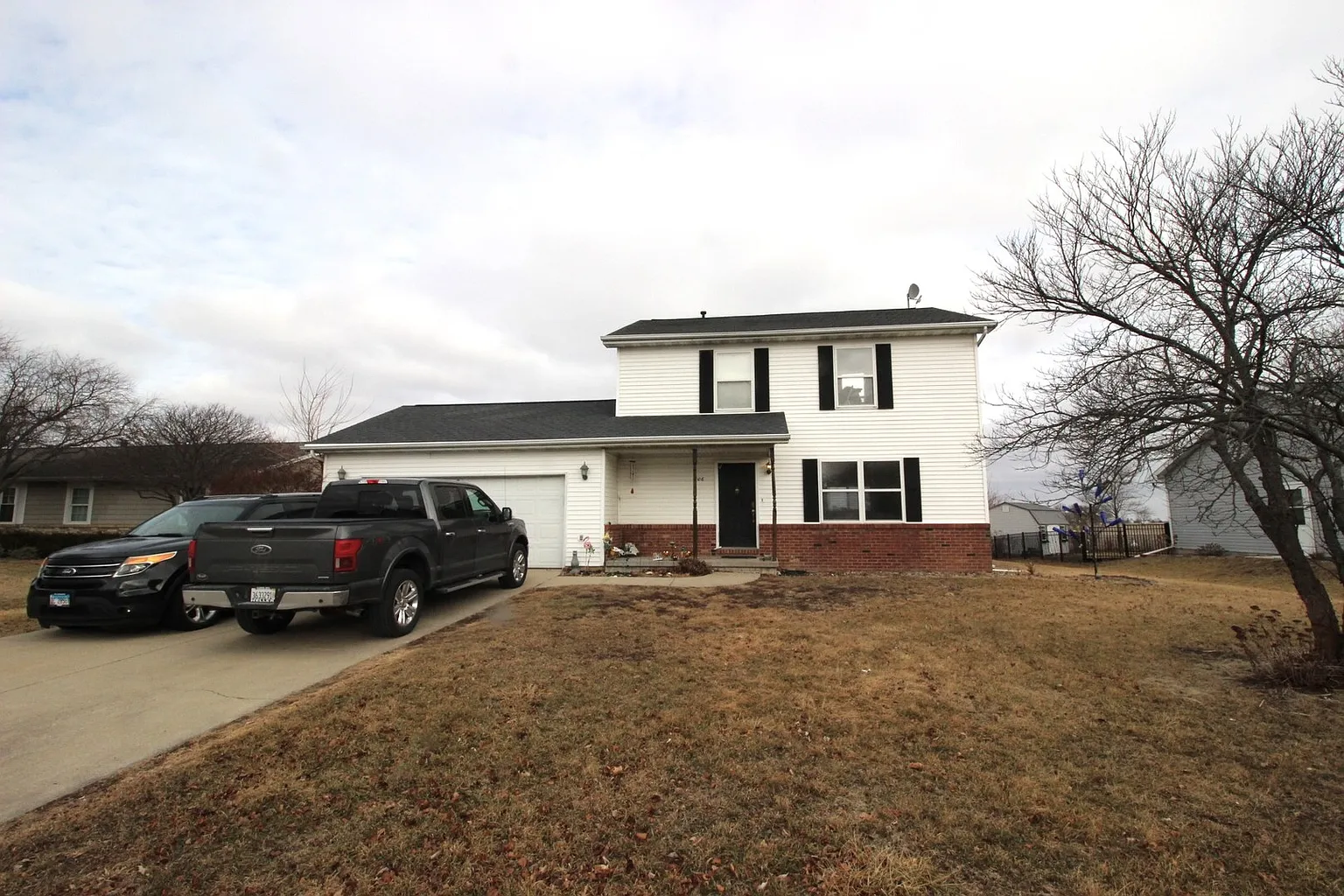 806 Havens Dr photo 1