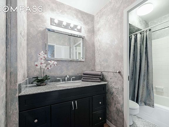 4th image of 310 W 56th St APT 8D