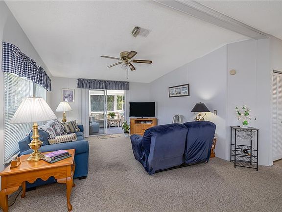 3rd image of 810 N Navigators Way