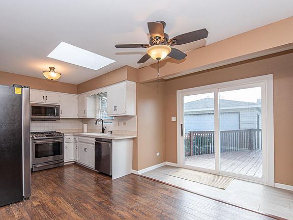 5th image of 500 Whiteside Dr