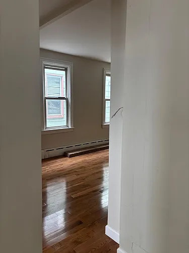 78 Sterling Ave Photo 1