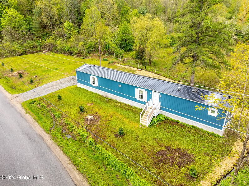 2nd image of 678 Mill Road